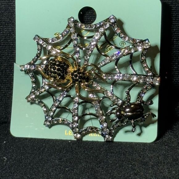 and Lovey’s Sparkling Web with Spider Brooch - Picture 3 of 5